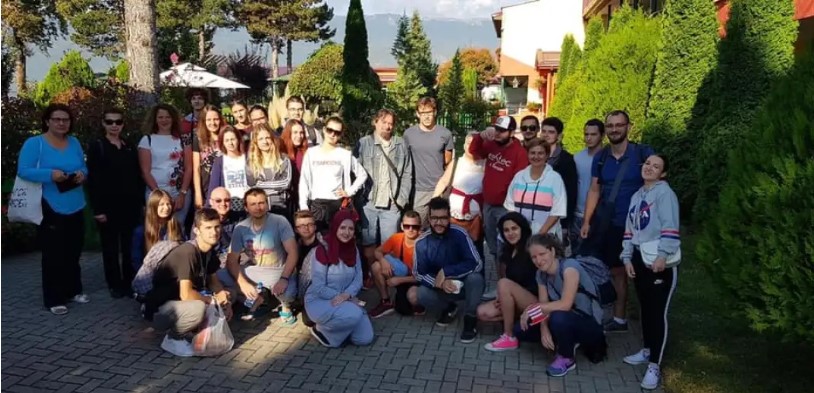 Волонтерите во кампања дека детскиот канцер е излечив