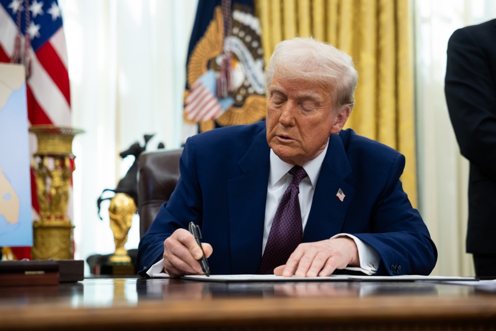 EPA-EFE/FRANCIS CHUNG / POOL