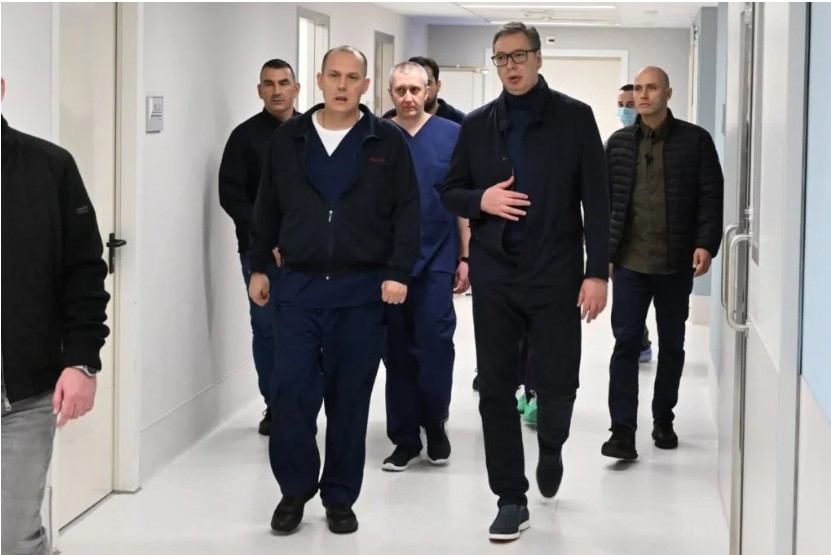 Од посетата на Вучиќ во Клиничкиот центар во Белград. Фото: Официјален Фејсбук профил на Александар Вучиќ