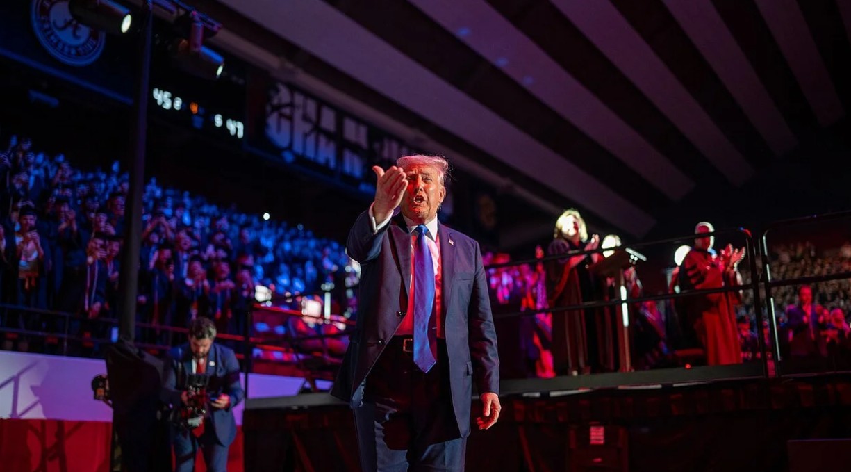 President Donald Trump delivers at the University of Alabama in Tuscaloosa, Alabama on May 1, 2025, at Coleman Coliseum (Official White House Photo by Daniel Torok/Flickr)