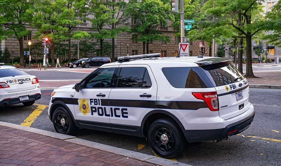 FBI Police Squad Car - Downtown Washington D.C., Creative Commons Attribution 2.0 Generic