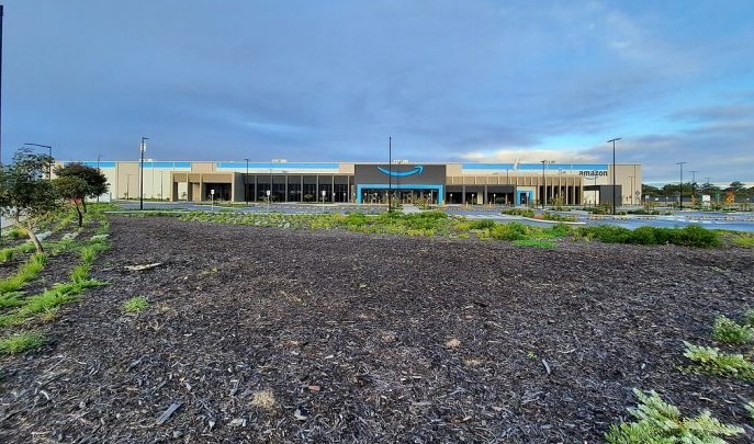 Дистрибутивен центар на Амазон во Европа | фото: Gnangcomapp, CC BY-SA 4.0, Викимедија комонс