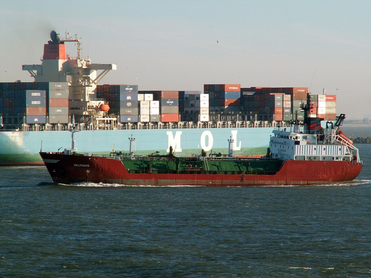 Двојна царина на Трамп за Индија бидејќи купува руска нафта