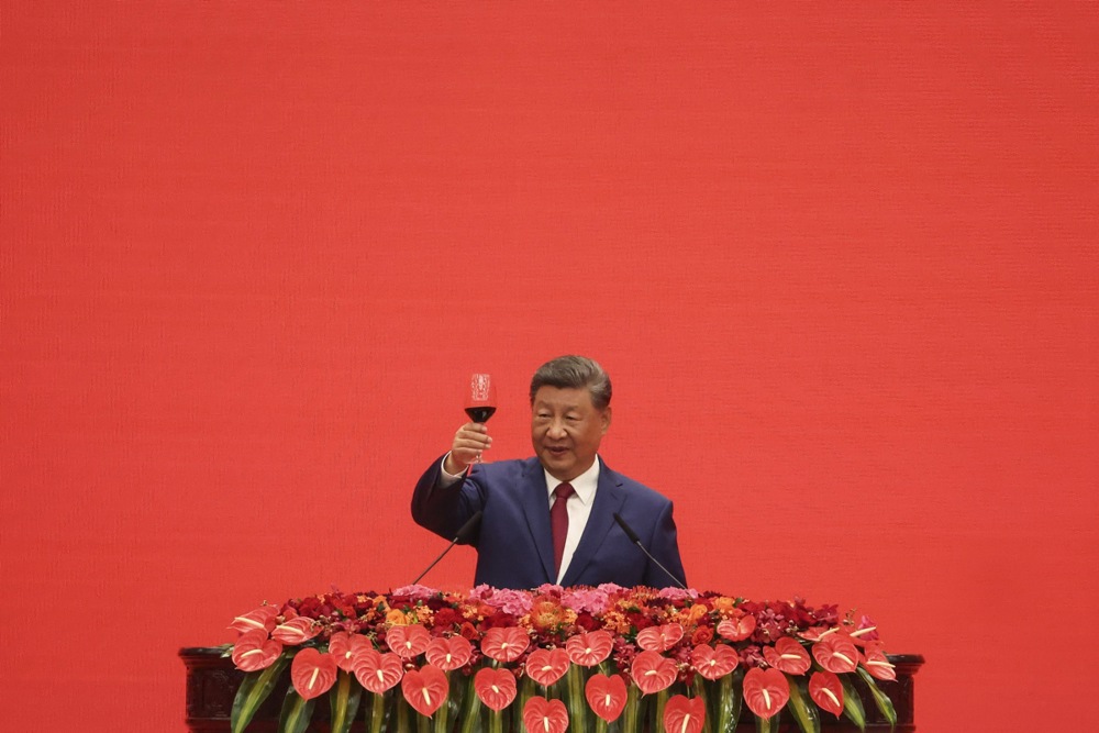 Си Џинпинг со здравица за мир