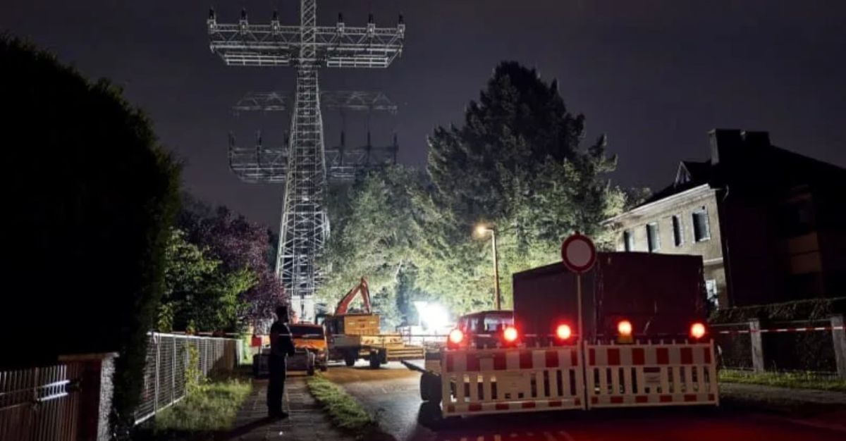 Пожарот на електричната мрежа во Берлин бил испланиран