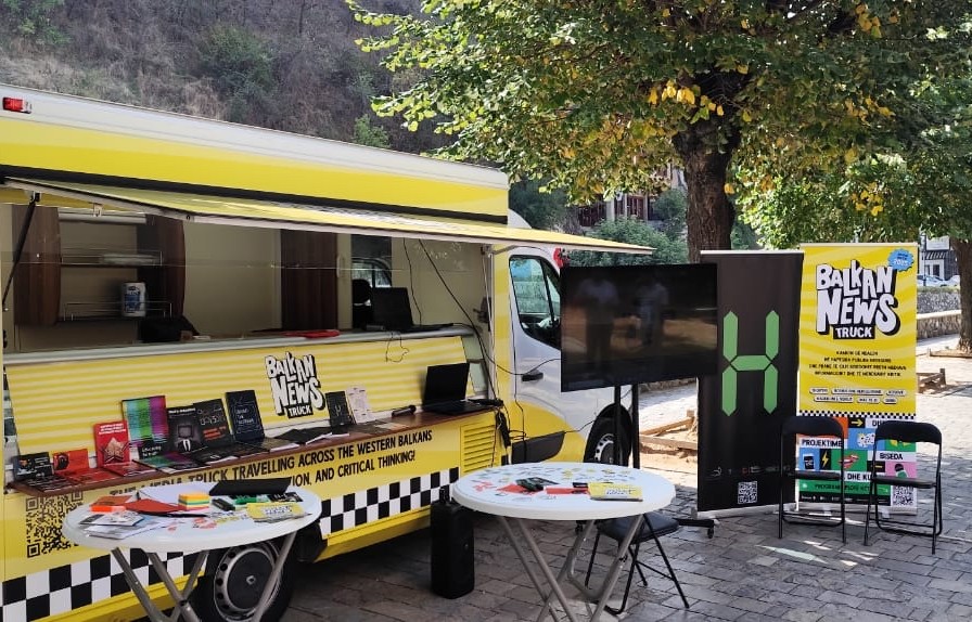 Балканскиот медиумски камион тргнува на турнеја