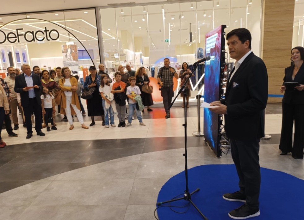 „ЦЕРН и универзумот: Науката што нè поврзува“