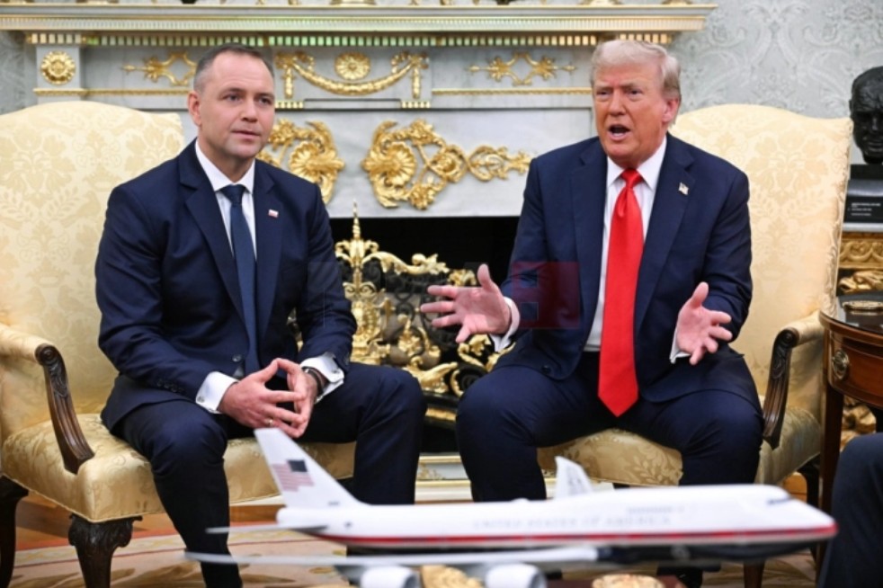 Трамп и Навроцки разговараа за дроновите