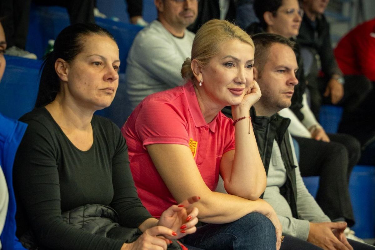 Оливера Лавриниќ