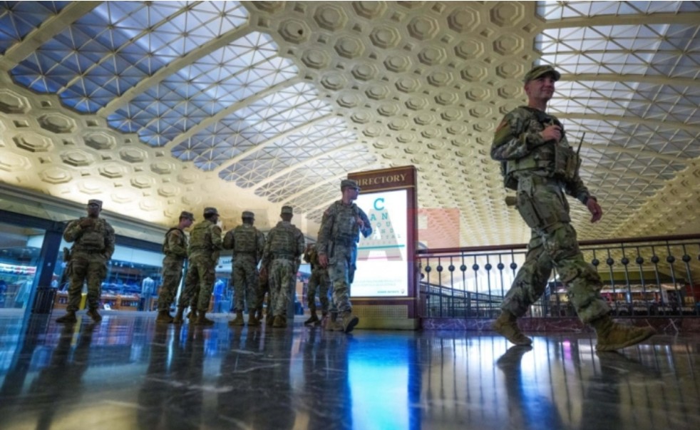 Трамп ја испраќа Национална гарда на Калифорнија во Орегон и покрај противењето од двете држави