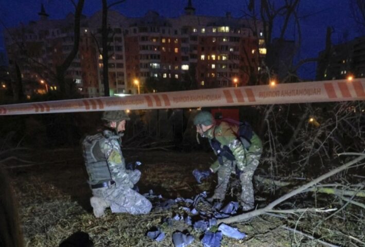дронови