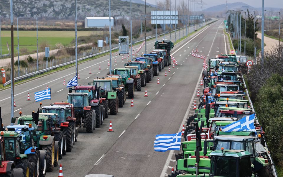 земјоделци