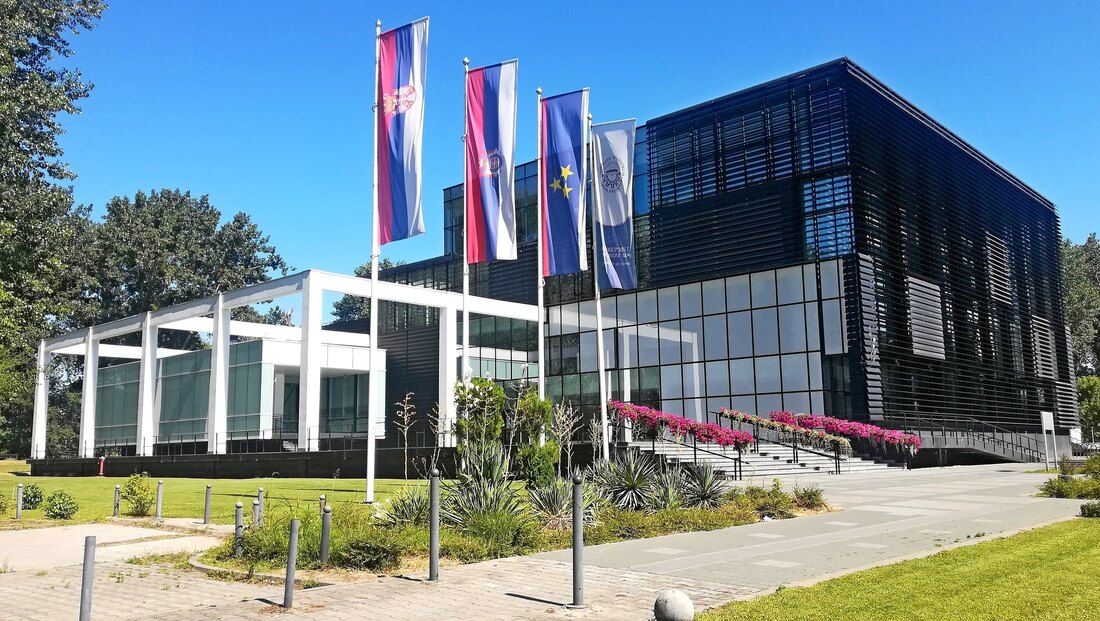 универзитет