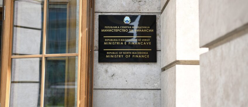Јавниот долг на Македонија надмина 10,7 милијарди евра, но уделот во БДП падна под 60 отсто