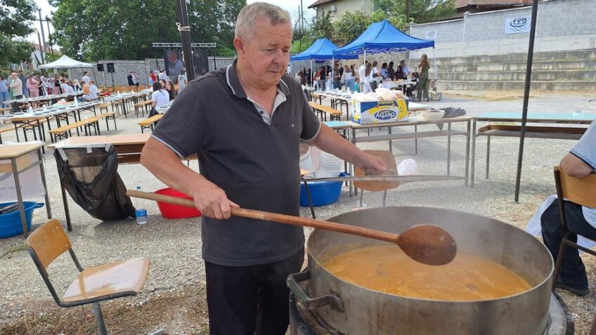Цената на тетовскиот грав достигна 700 денари за килограм, но се помалку го има на нивите