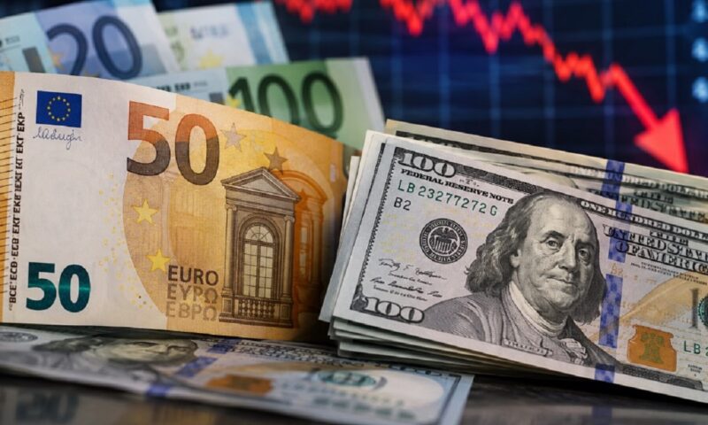 Еврото потона на најниско ниво во 17 месеци: што значи слабеењето на европската валута за денарот и граѓаните